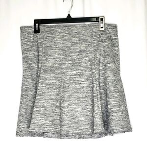 GAP Heathered Light Gray Flare Skirt